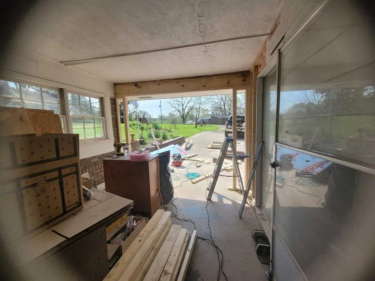 Air movers and dehumidifier for Water Mitigation Services in Tyler